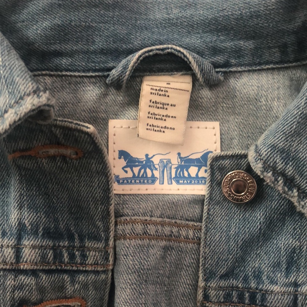 Levi's Denim Jacket - Picture 2 of 9